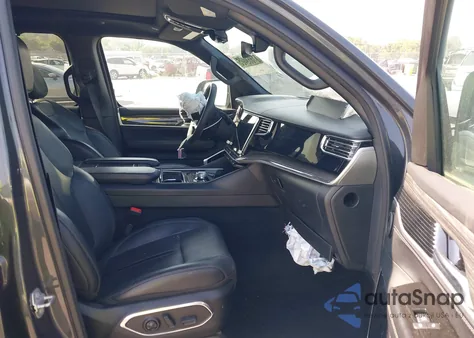 2022 Jeep Wagoneer Series Iii 4X4 from USA, damaged, VIN 1C4SJVDT3NS157136